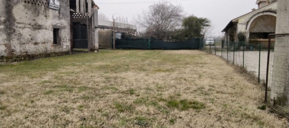 645m² Commercial property in Pozzoleone, Italy No. 255799 3