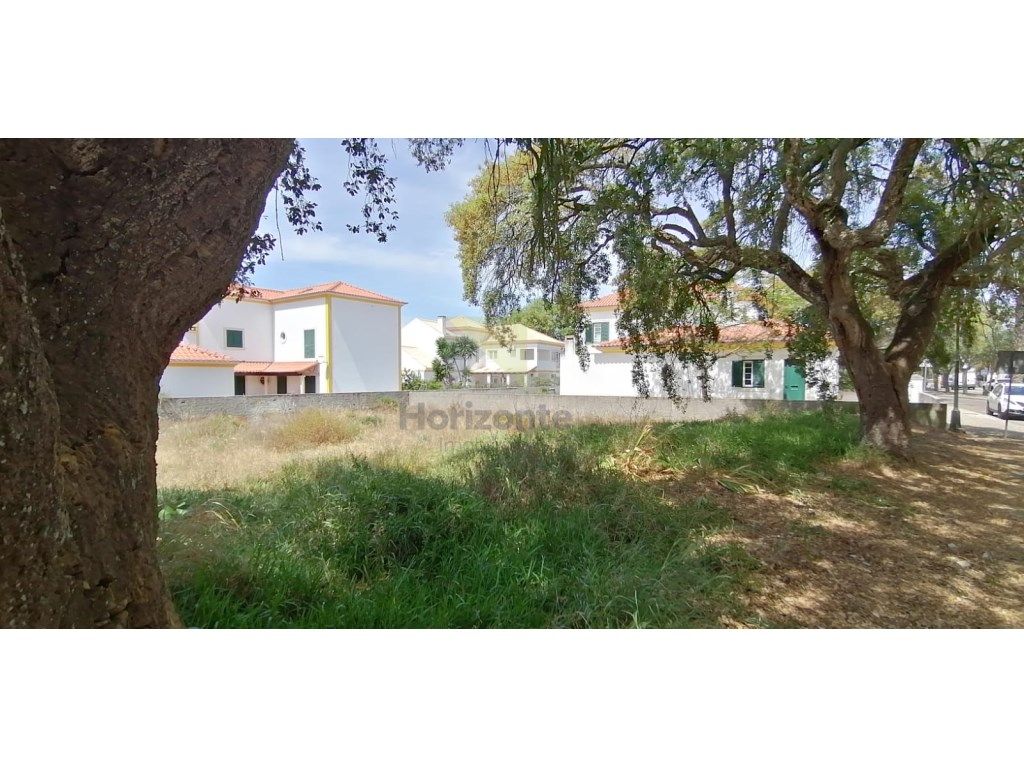 500m² Land in Setubal, Portugal No. 306671