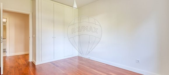 4 bedrooms Apartment in Porto, Portugal No. 111905 25