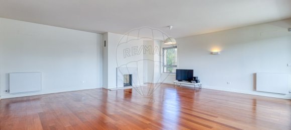 4 bedrooms Apartment in Porto, Portugal No. 111905 6