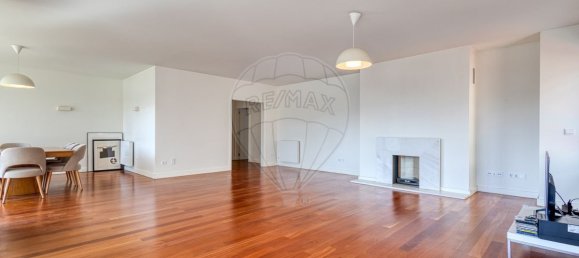 4 bedrooms Apartment in Porto, Portugal No. 111905 8