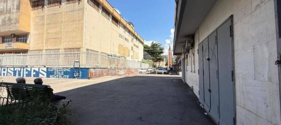 Коммерческая недвижимость 70м² в Неаполь, Италия № 270451 9