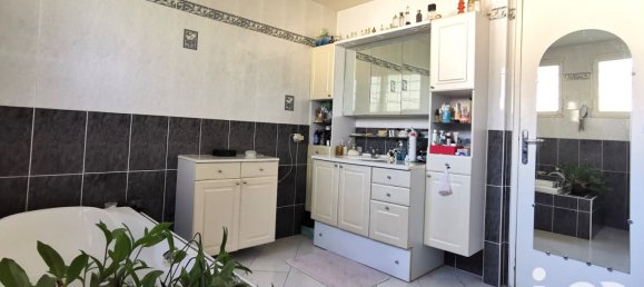 5 bedrooms House in Lamorlaye, France No. 247195 8