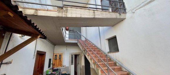 4 rooms Apartment in Fontecchio, Italy No. 159960 12