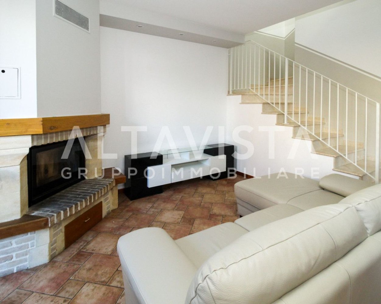 4 rooms House in Nuvolera, Italy No. 335601