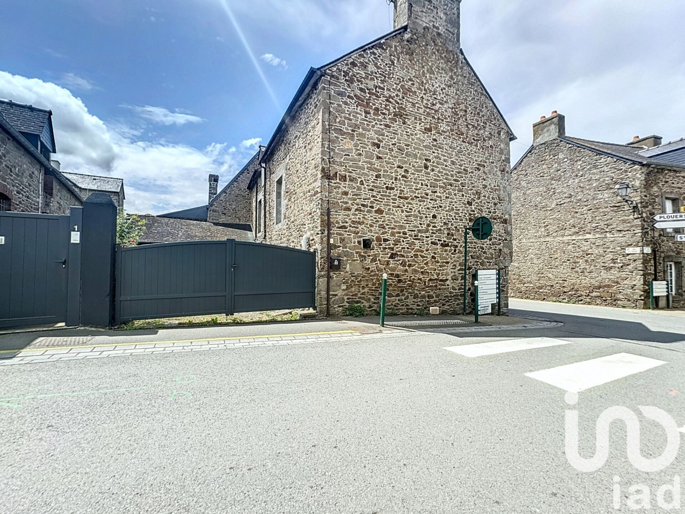 6غرفة منزل في La Ville-es-Nonais, France رقم 323895