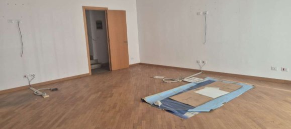  عقار تجاري في Rome, Italy 71متر مربع رقم 362525 4