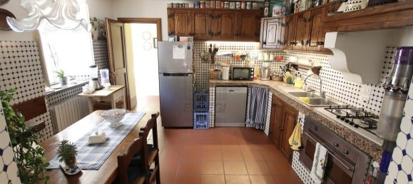 3 bedrooms Apartment in Lucca, Italy No. 320548 15