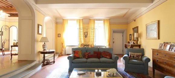 3 bedrooms Apartment in Lucca, Italy No. 320548 4