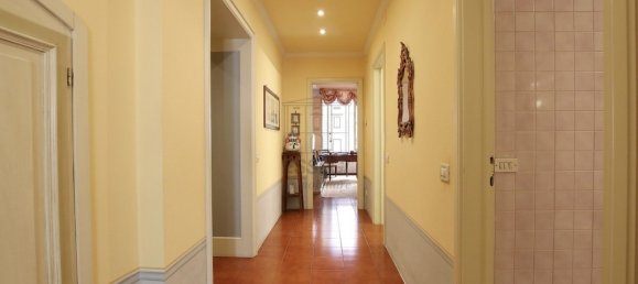 3 bedrooms Apartment in Lucca, Italy No. 320548 17