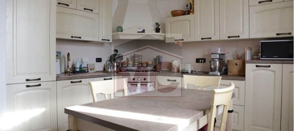 2 Schlafzimmer Wohnung in Rubiera, Italy, Nr. 277785 8