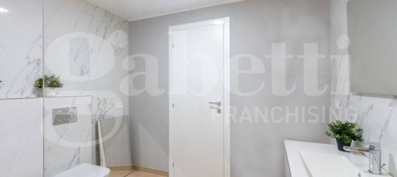 2 rooms Office in Milan, Italy No. 342846 10