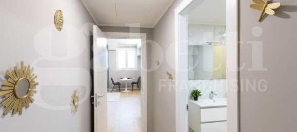 2 rooms Office in Milan, Italy No. 342846 3