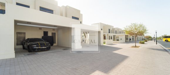 3 bedrooms Villa in Town Square, UAE No. 51615 2
