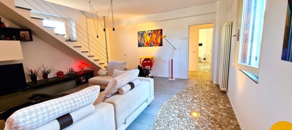 5غرفة منزل ذو طابقين في Como, Italy رقم 142899 45