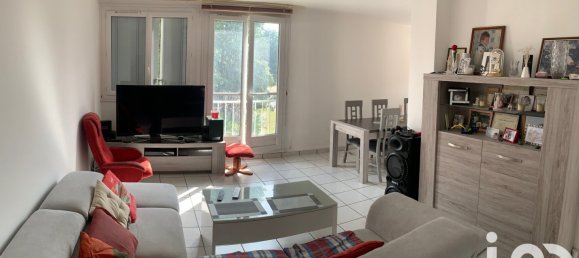 2 bedrooms Apartment in Saint-Cyr-sur-Loire, France No. 157994 2