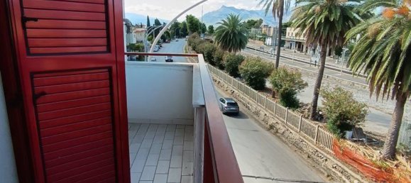 Квартира с 5 комнатами в Санта Флавия, Италия № 265759 4