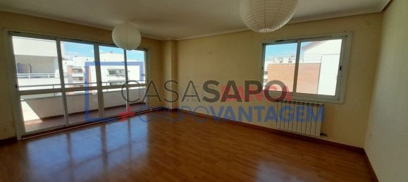 3 Schlafzimmer Wohnung in Moita, Portugal, Nr. 293022 2