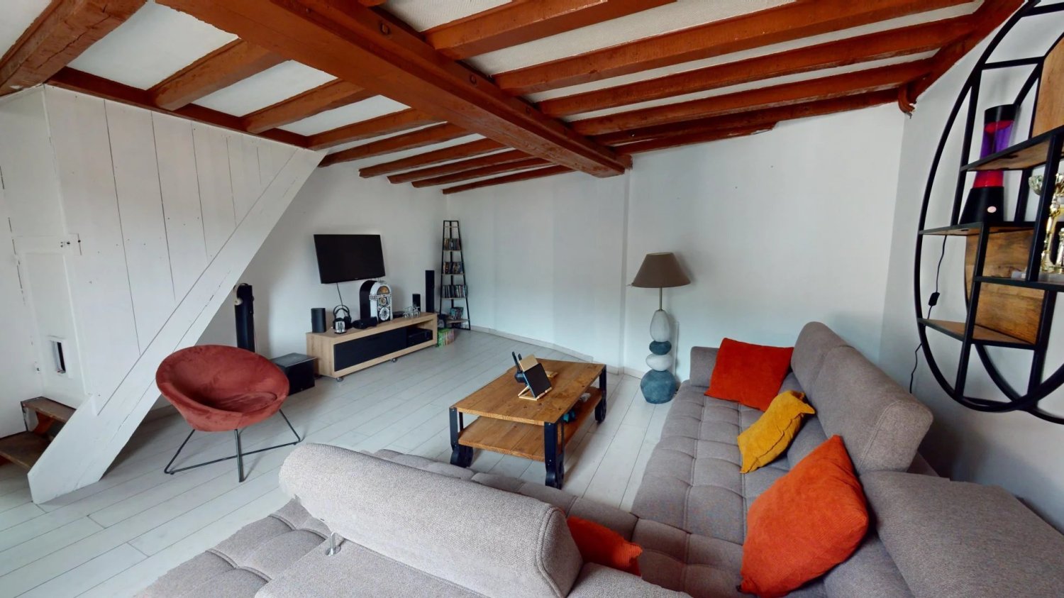 Edifício T3 em Nogent-le-Roi, France N.º 58994