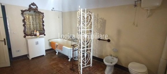 9 Schlafzimmer Haus in Perugia, Italy, Nr. 353637 22