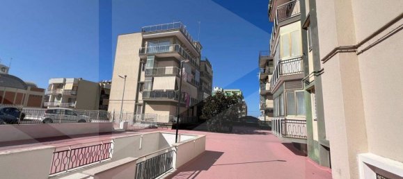 4 rooms Apartment in Molfetta, Italy No. 27631 52