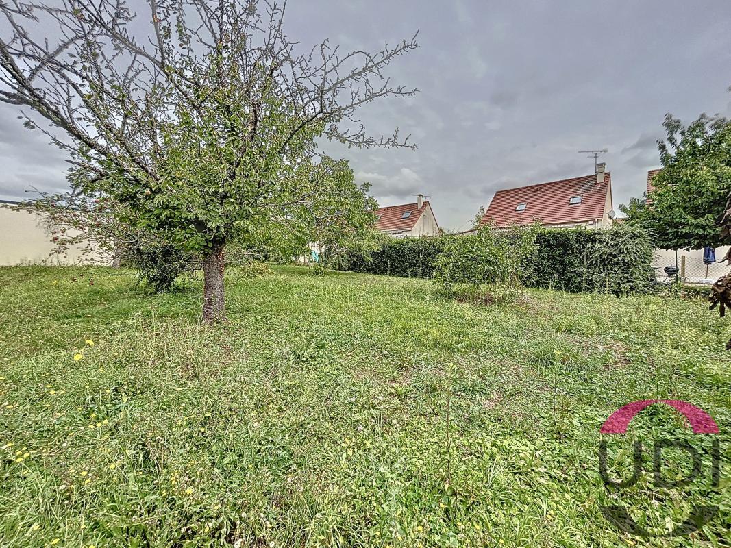  Land in Ballancourt-sur-Essonne, France No. 184775
