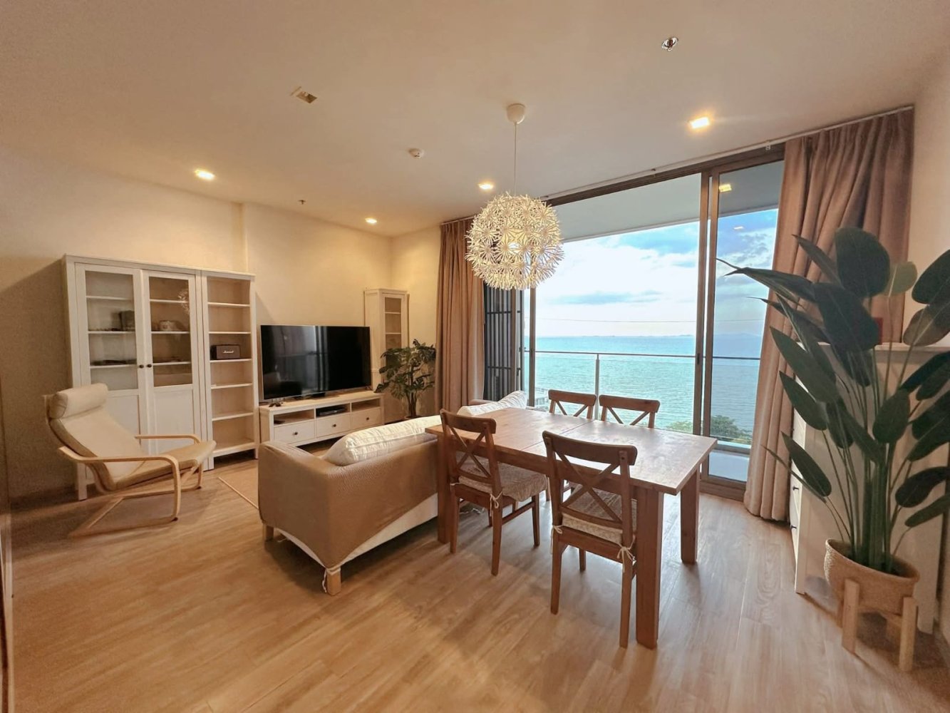 3 rooms Apartment for sale in Pattaya, Chonburi, Eastern Thailand, Thailand № 69261