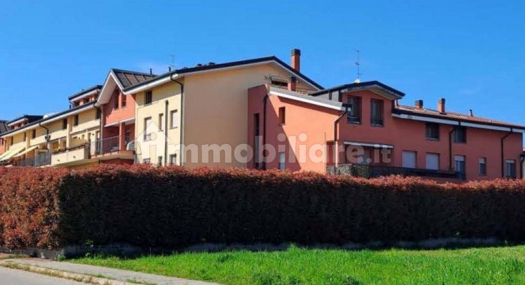 Apartamento de 2 dormitorios en Abbiategrasso, Italy No. 282599
