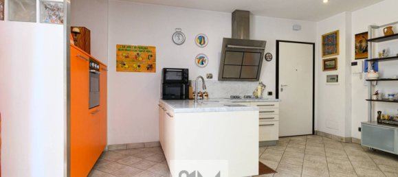 Квартира с 2 спальнями в Рим, Италия № 333203 7