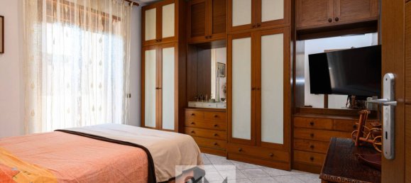 Квартира с 2 спальнями в Рим, Италия № 333203 14