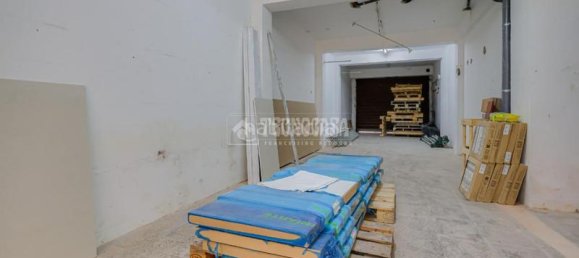 82m² Commercial property in Sant Andreu, Spain No. 144602 5