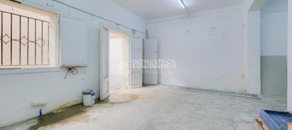 82m² Commercial property in Sant Andreu, Spain No. 144602 4