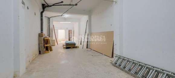 82m² Commercial property in Sant Andreu, Spain No. 144602 9