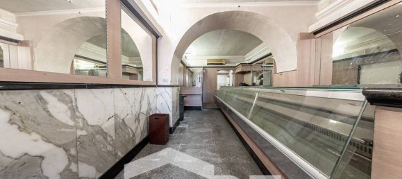 5 rooms Commercial property in Rome, Italy No. 67270 11