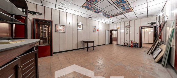 5 rooms Commercial property in Rome, Italy No. 67270 8