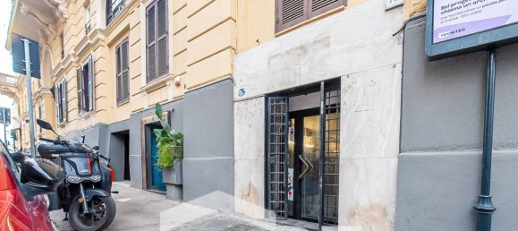 5 rooms Commercial property in Rome, Italy No. 67270 7