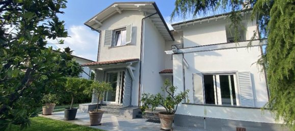 10 rooms Villa in Forte dei Marmi, Italy No. 69387 45