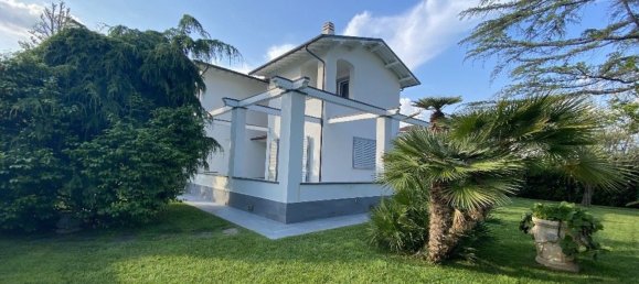 10 rooms Villa in Forte dei Marmi, Italy No. 69387 2