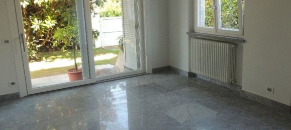 10 rooms Villa in Forte dei Marmi, Italy No. 69387 7