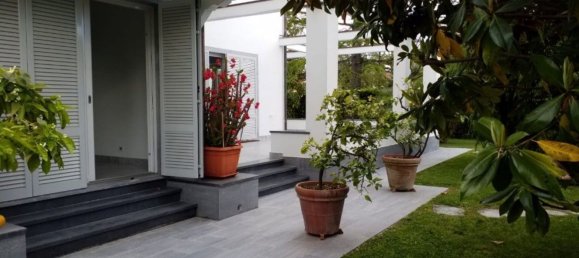 10 rooms Villa in Forte dei Marmi, Italy No. 69387 26