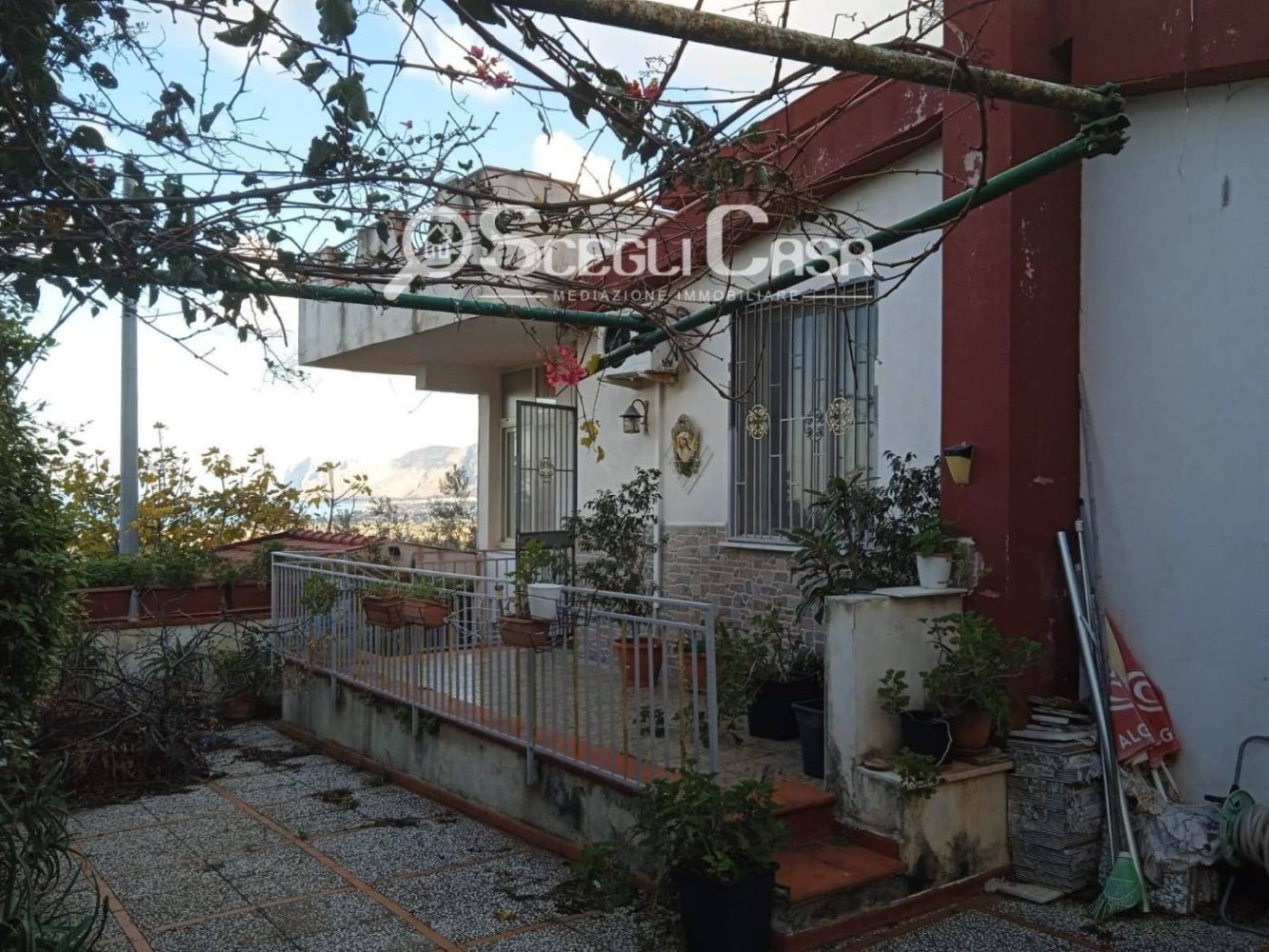 3 bedrooms Villa in Carini, Italy No. 291413