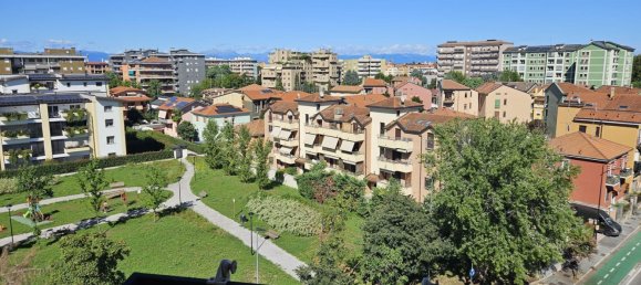 3 bedrooms Apartment in Novate Milanese, Italy No. 357953 8