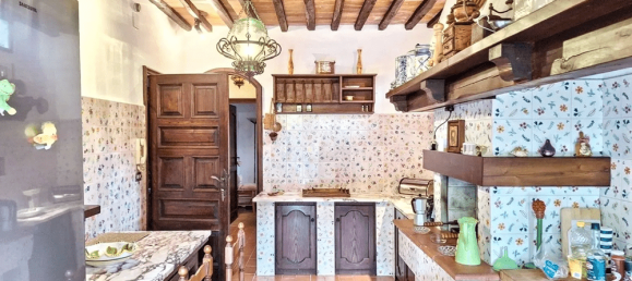 3 bedrooms Villa in Camaiore, Italy No. 291159 20