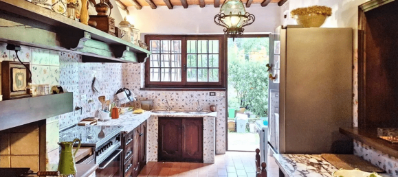 3 bedrooms Villa in Camaiore, Italy No. 291159 19