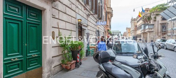 2 rooms Warehouse in Rome, Italy No. 127851 11