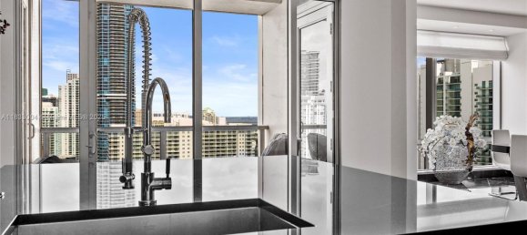 3 bedrooms Commercial property for sale in Miami, Miami-Dade, Florida, USA № 615266 22