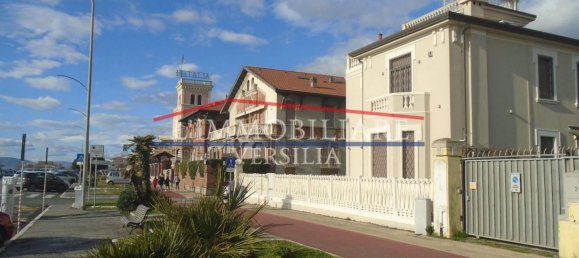 Casa de 6 habitaciónes en Massa, Italy No. 72072 21