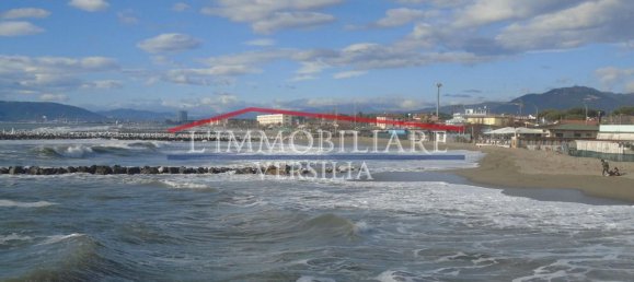 Casa de 6 habitaciónes en Massa, Italy No. 72072 29