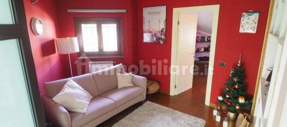 Вилла с 3 спальнями в Саронно, Италия № 237019 19