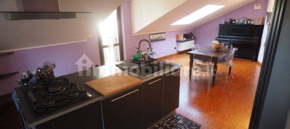 Вилла с 3 спальнями в Саронно, Италия № 237019 21